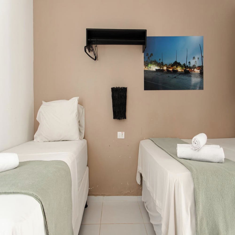 Basic Twin Room photo 3