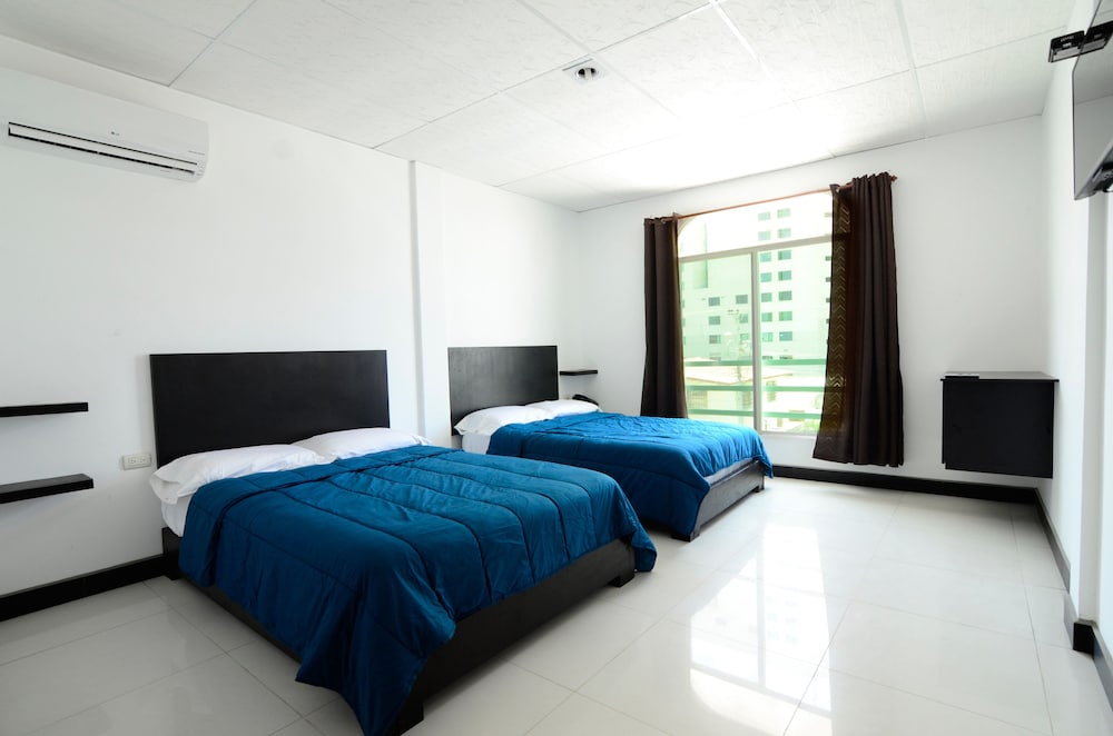 Comfort Triple Room, Multiple Beds photo 2