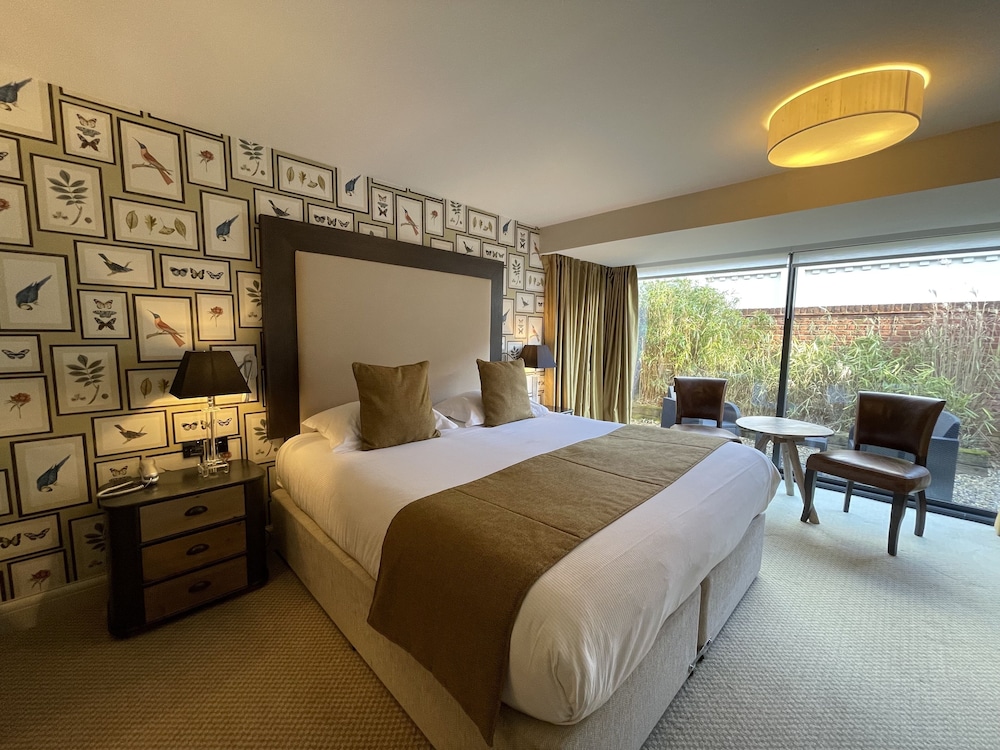 Barn Deluxe Room - Photo 12