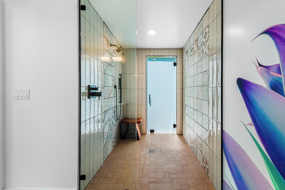 Premium Studio Suite photo 3