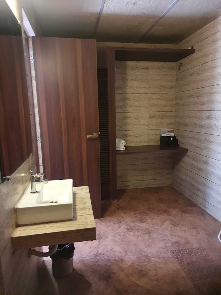 Super Deluxe Room - Photo 7