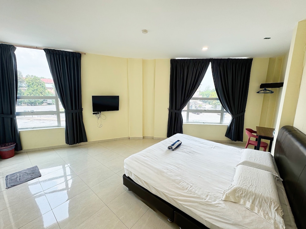 Deluxe Double Room, 1 King Bed photo 3