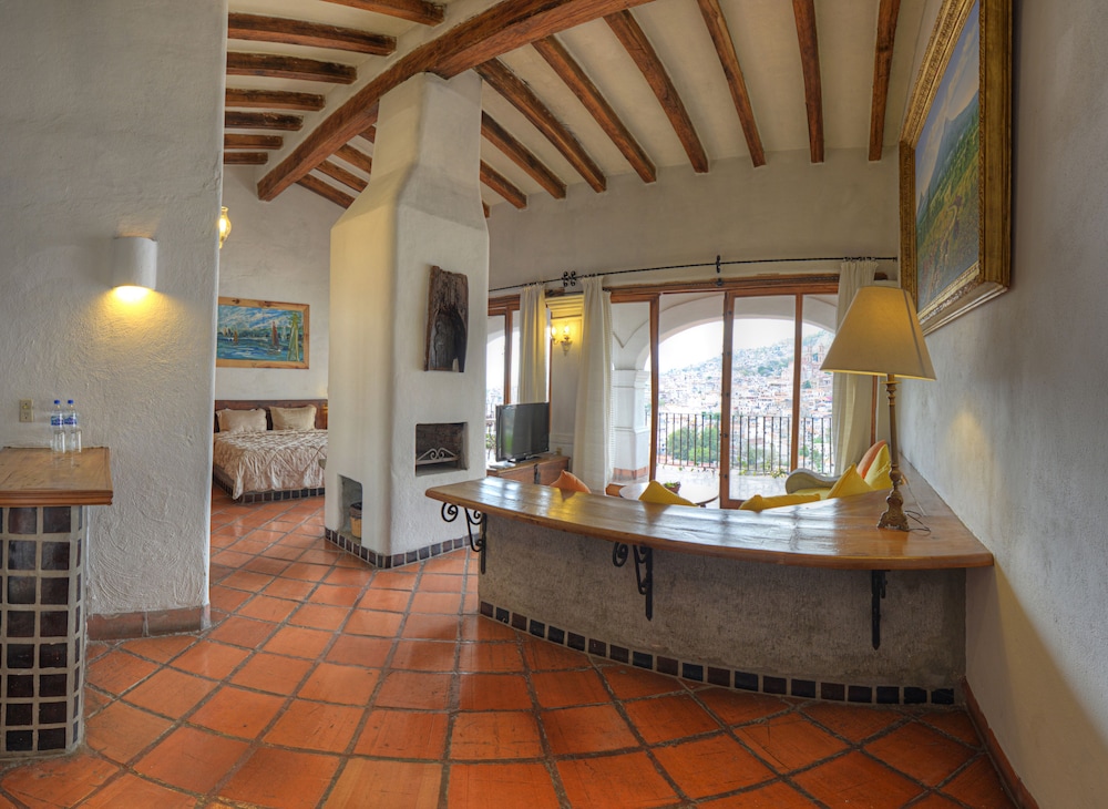 Luxury Suite, 1 Bedroom, City View