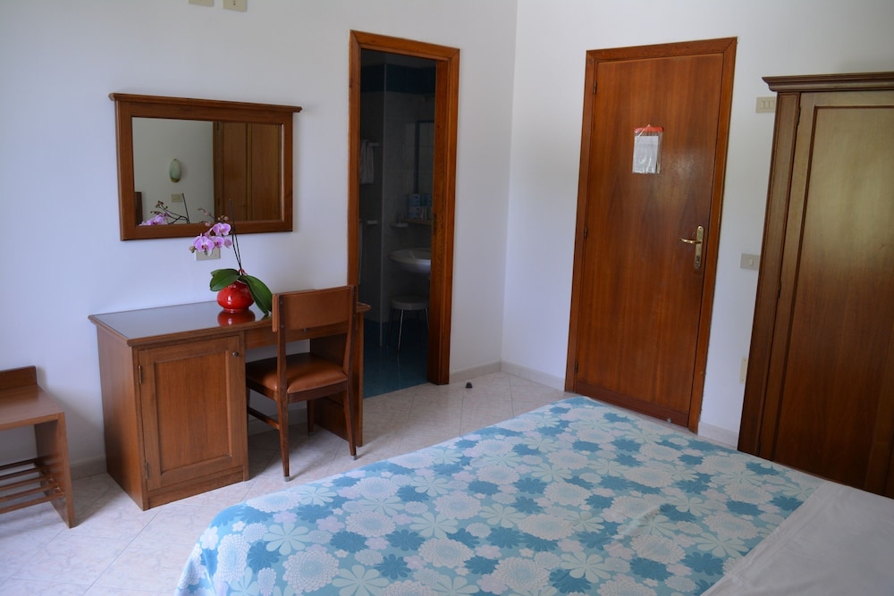 Standard Room, Courtyard View