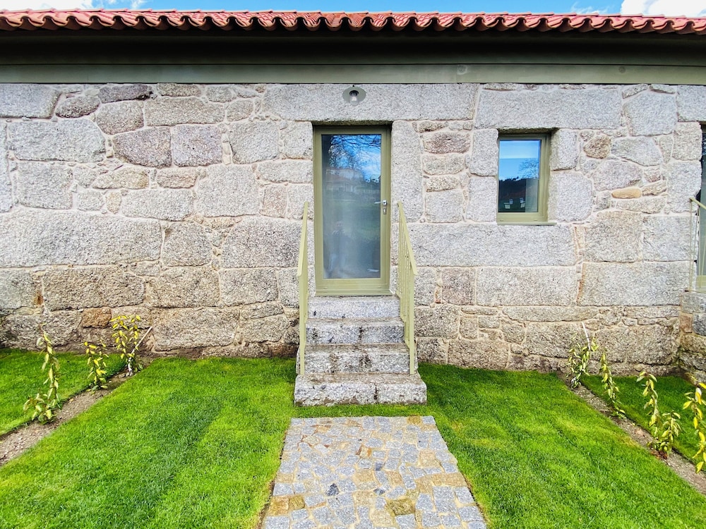 Deluxe Cottage photo 2