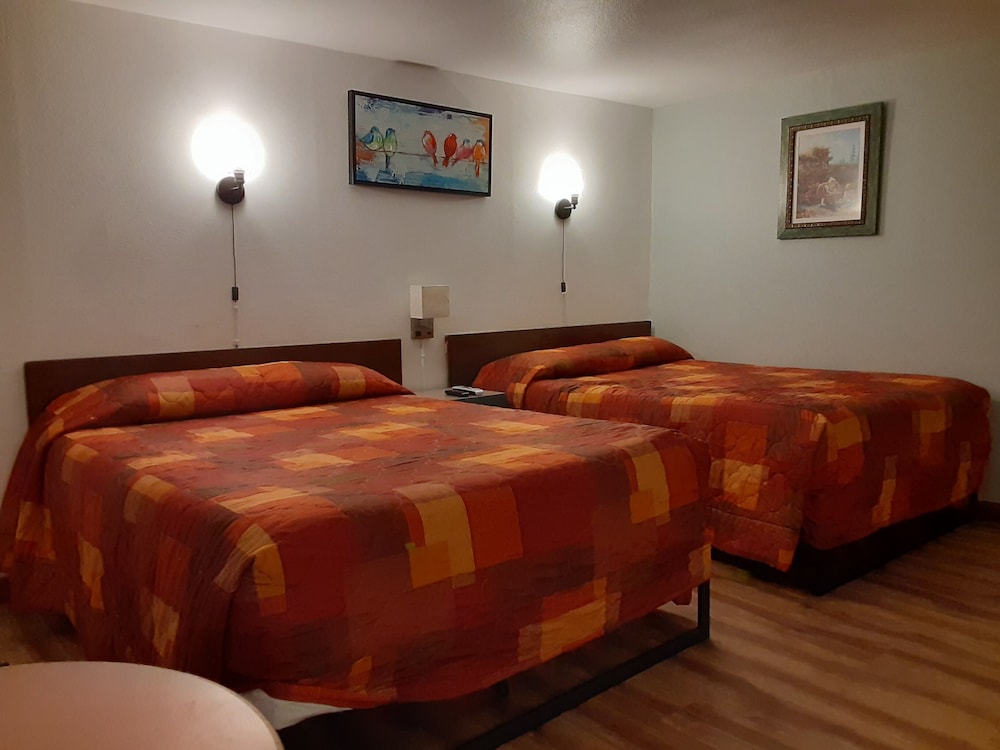 Double Room, 2 Queen Beds photo 1