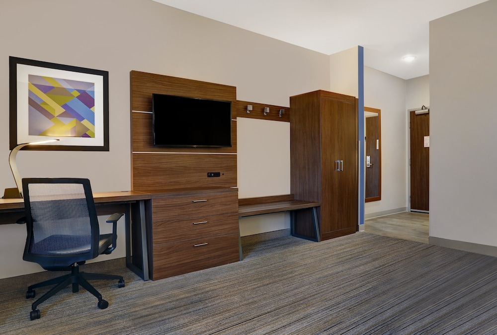 Room, 1 King Bed, Non Smoking (Leisure)