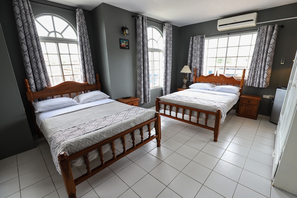 Comfort Quadruple Room, 2 Double Beds, Refrigerator, Garden View photo 1