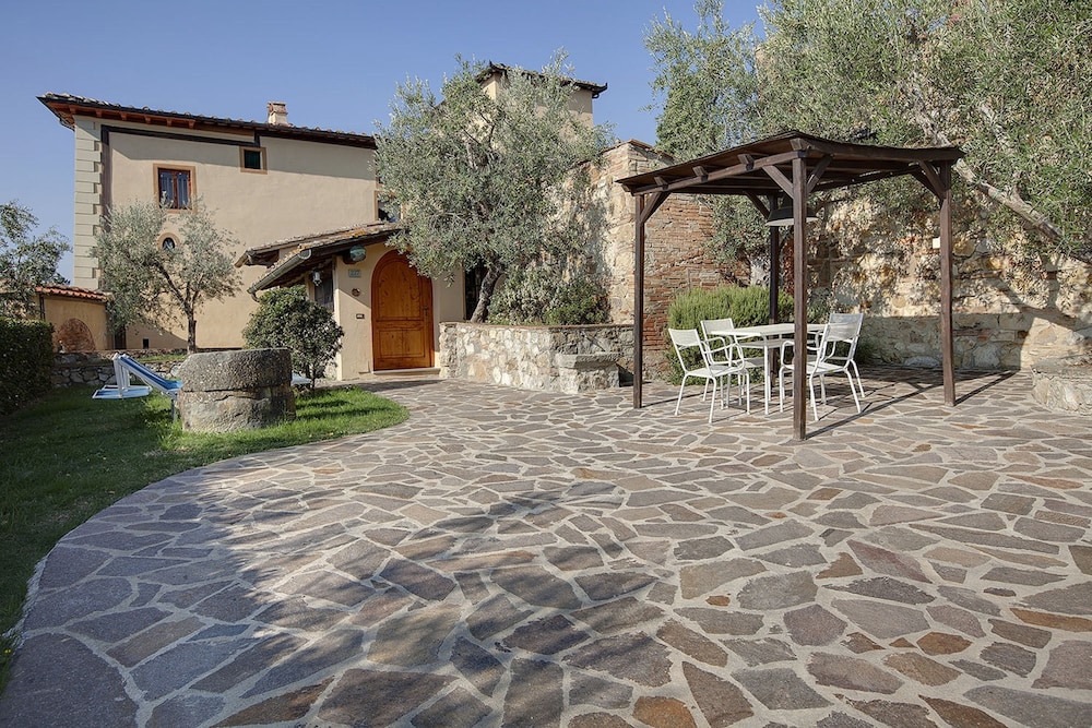 Apartment for 2 people with private garden photo 2