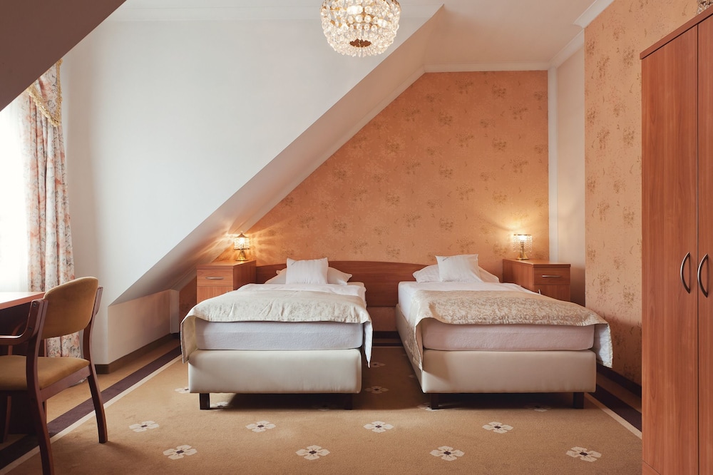 Standard Twin Room, 2 Twin Beds photo 3