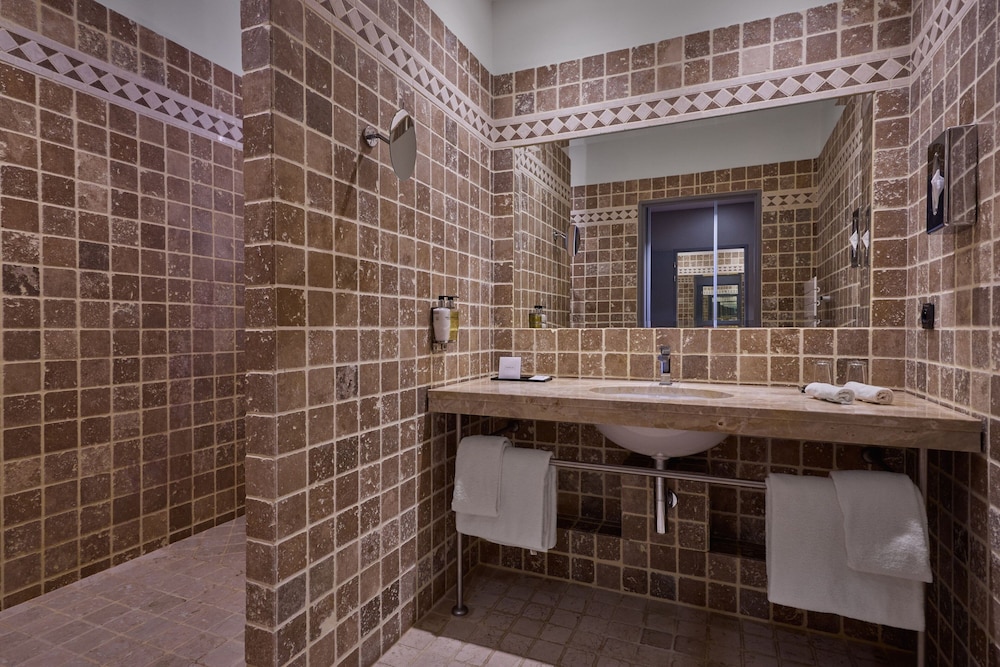Modern Double Room - Photo 5