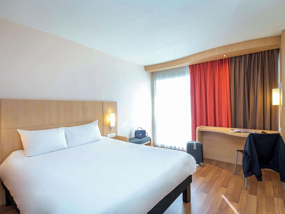 Standard Room, 1 Double Bed - Photo 5