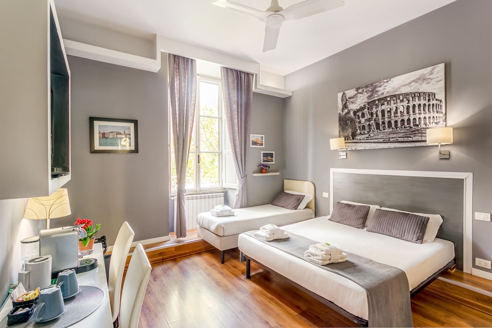 Superior Triple Room (101) photo 3