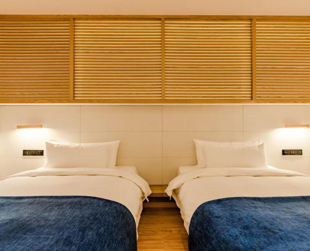 Classic Twin Room (Mainland Chinese Citizen Only) photo 3
