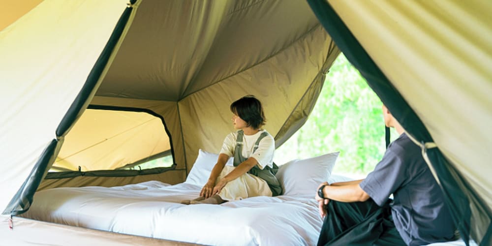 Field Villa Large double tent with a natural feel