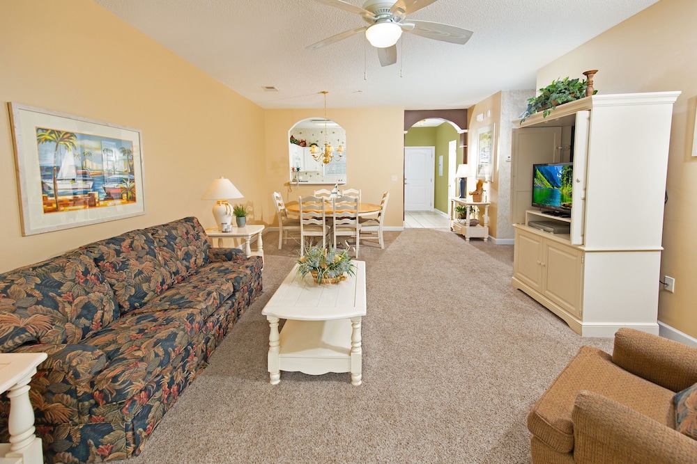 2 Bedroom Golf Villa Swing King photo 2