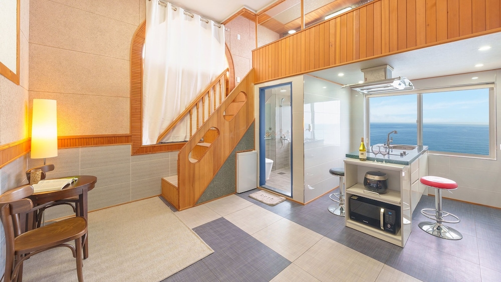 Basic Room, 1 Bedroom (Room 201)