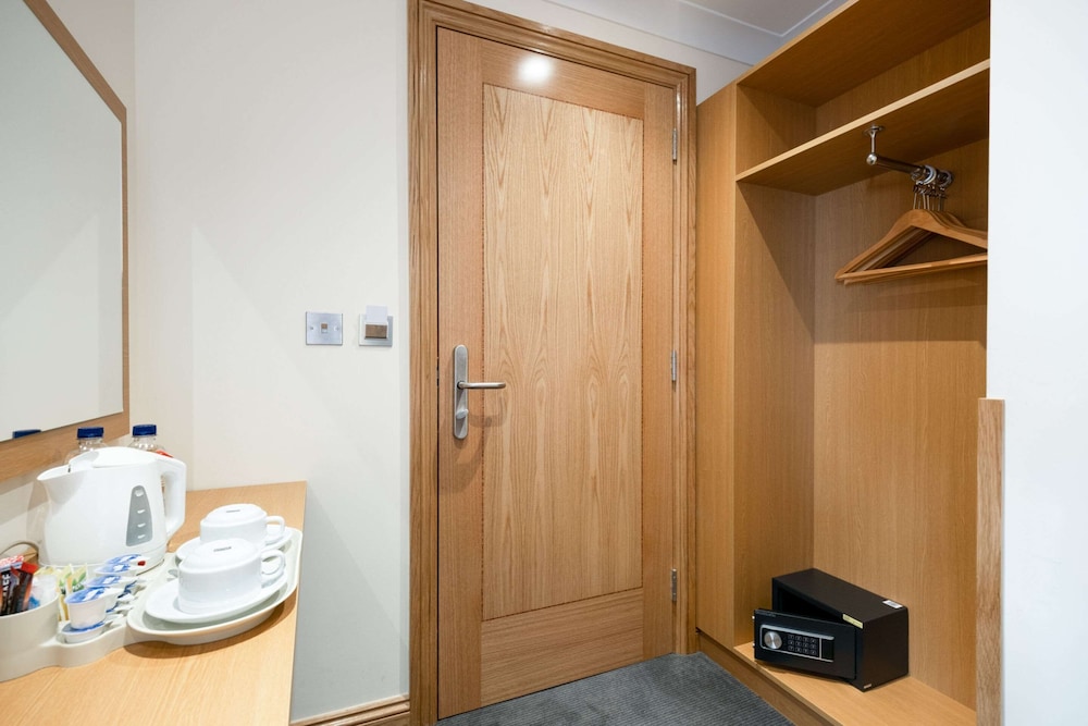 Standard Room, 1 Double Bed, Non Smoking photo 2