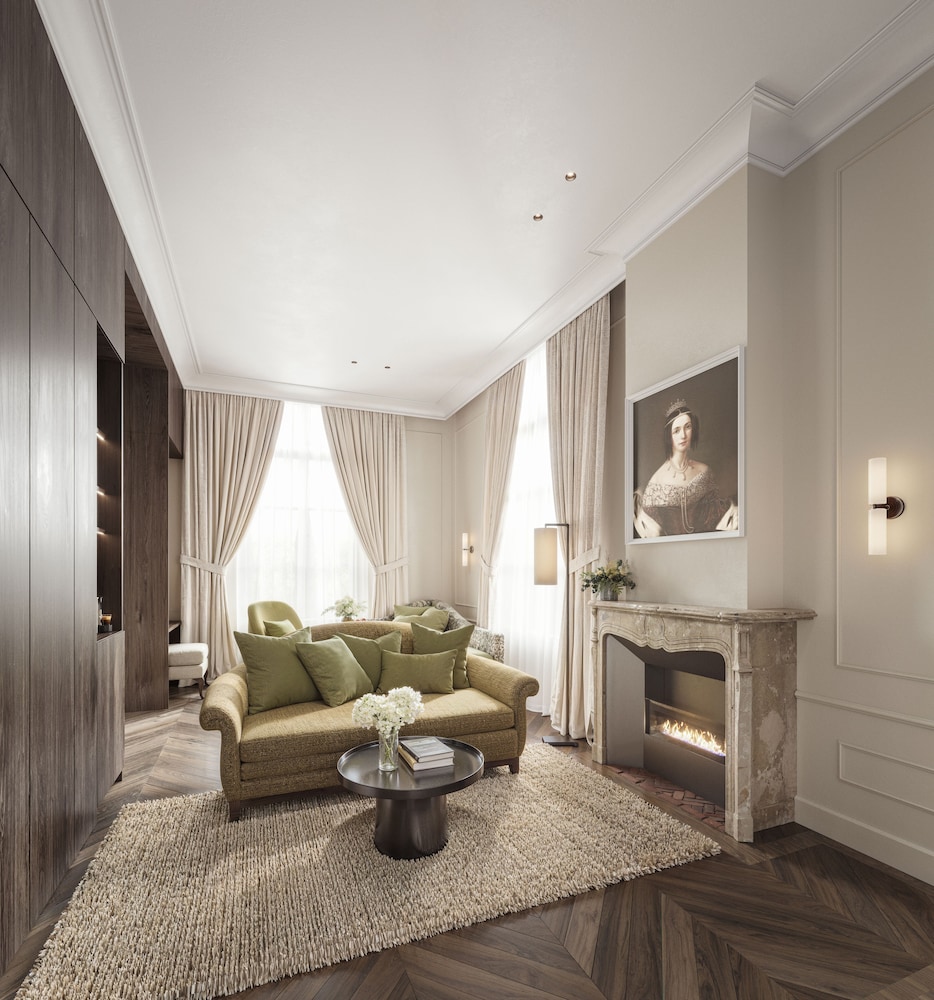 Suite (2 Room)