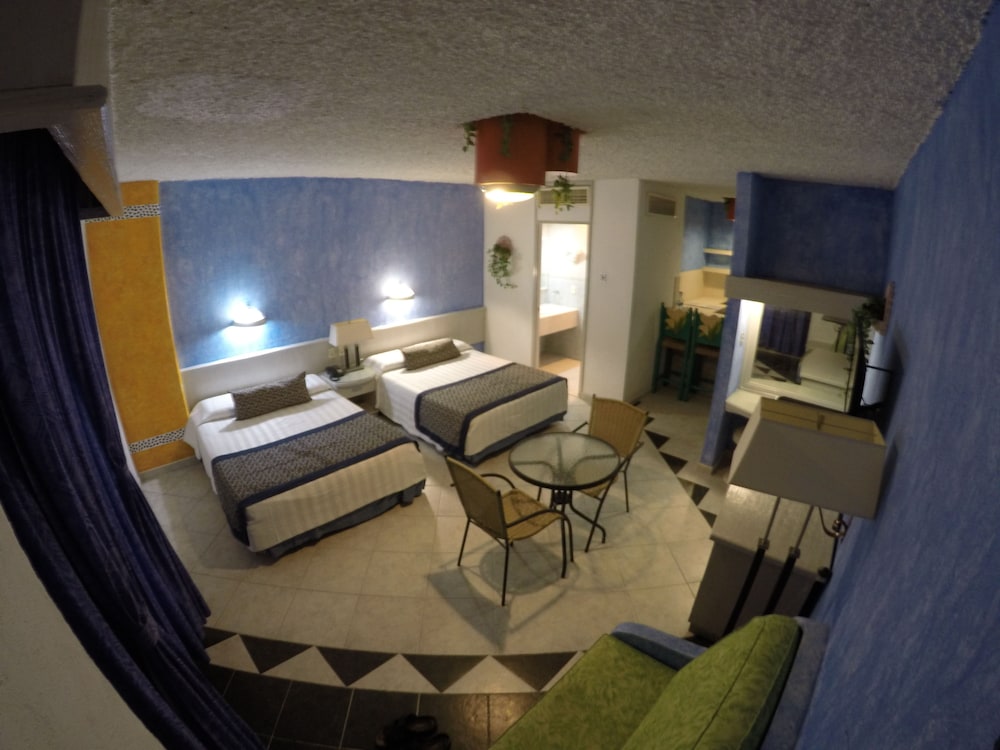 Superior Room, 2 Double Beds, Balcony