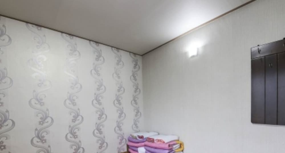 Traditional Room (Ondol) photo 2