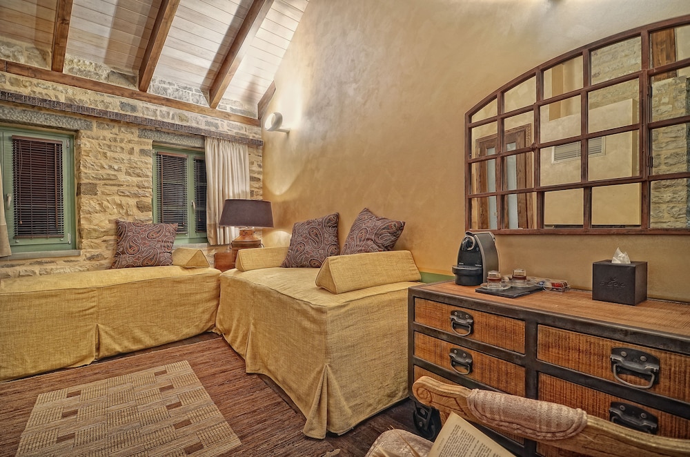 Double or Twin Room photo 1