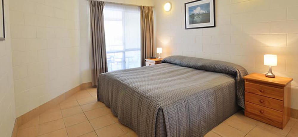 Standard Apartment, 2 Bedrooms, Non Smoking, Kitchen (Std Apartment) photo 2