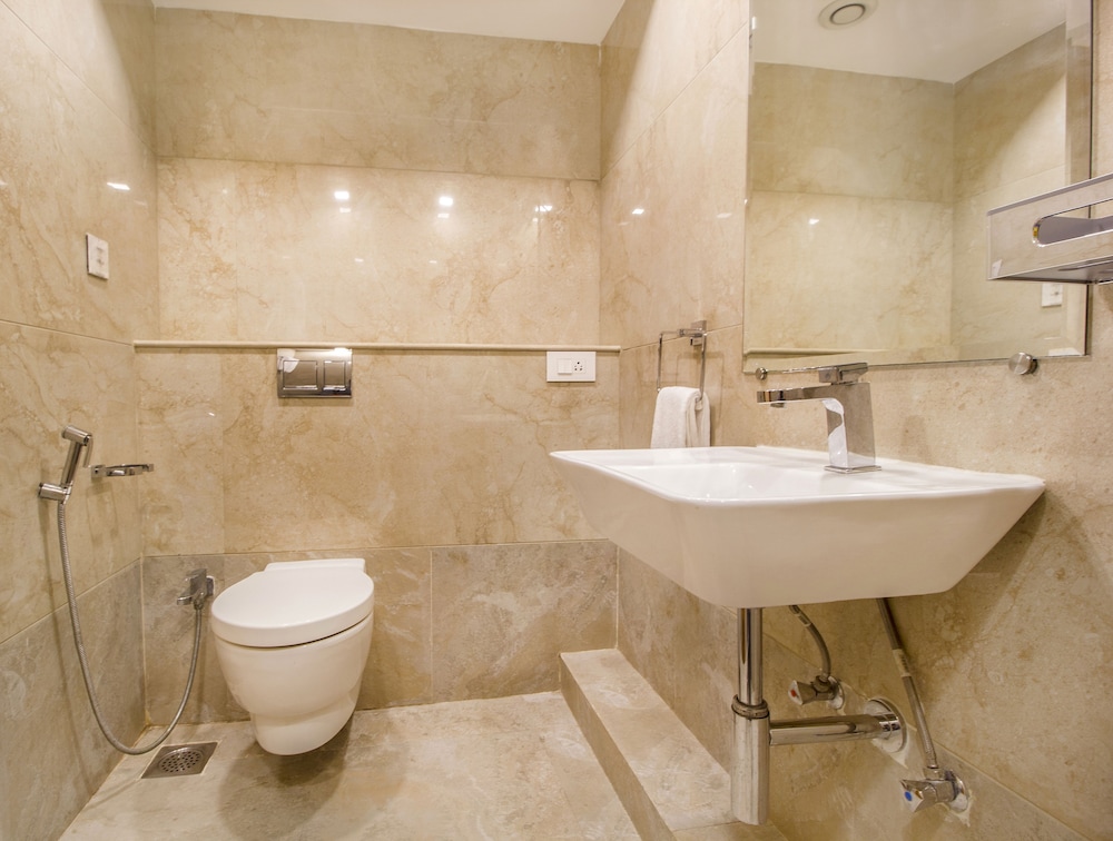 Deluxe Room, 1 Double Bed, Non Smoking photo 2