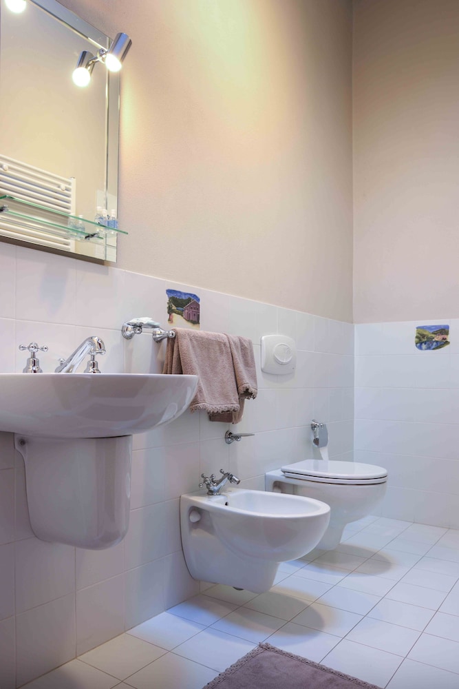 Double or Twin Room photo 1