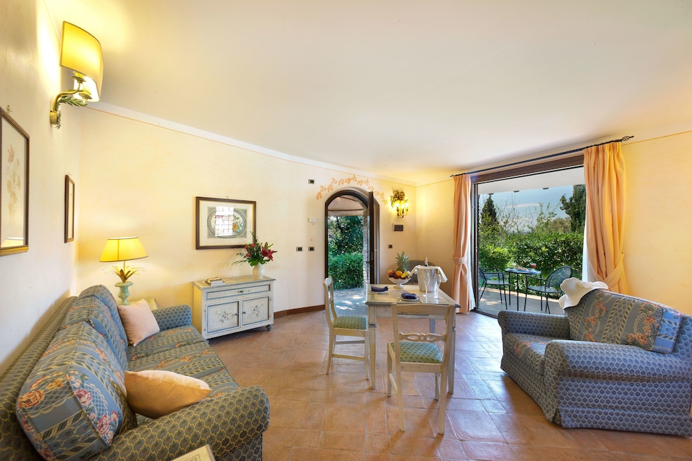 Superior Apartment, 2 Bedrooms - Photo 2