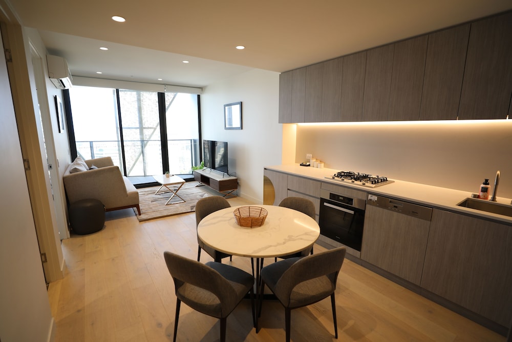 One Bedroom Apartment - Photo 7