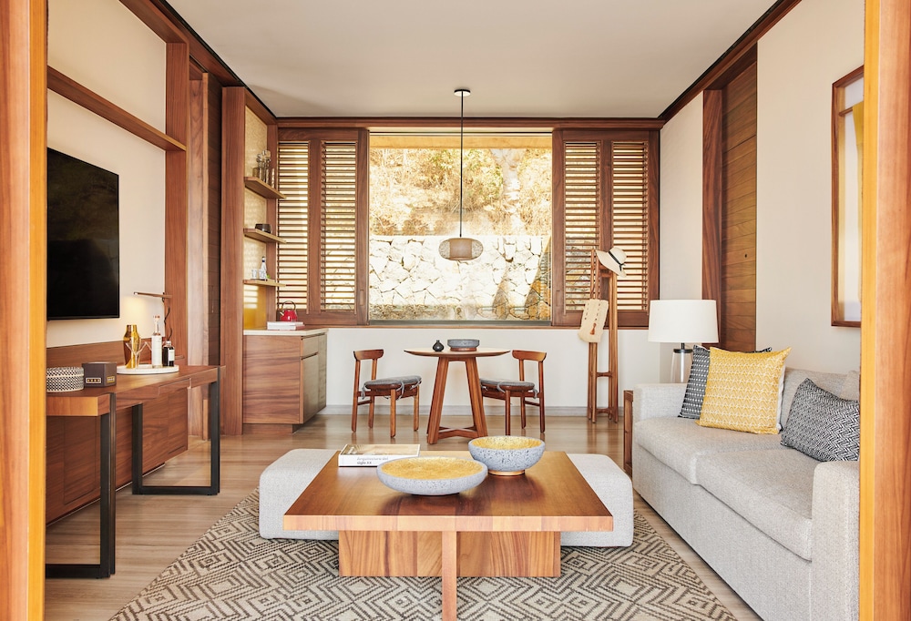 Suite, 1 Bedroom, Ocean View (Cliffside, Infinity Pool) - Photo 8