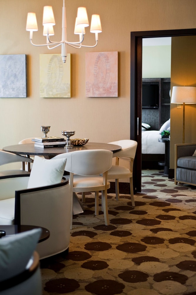 Suite (The Artist Suite)