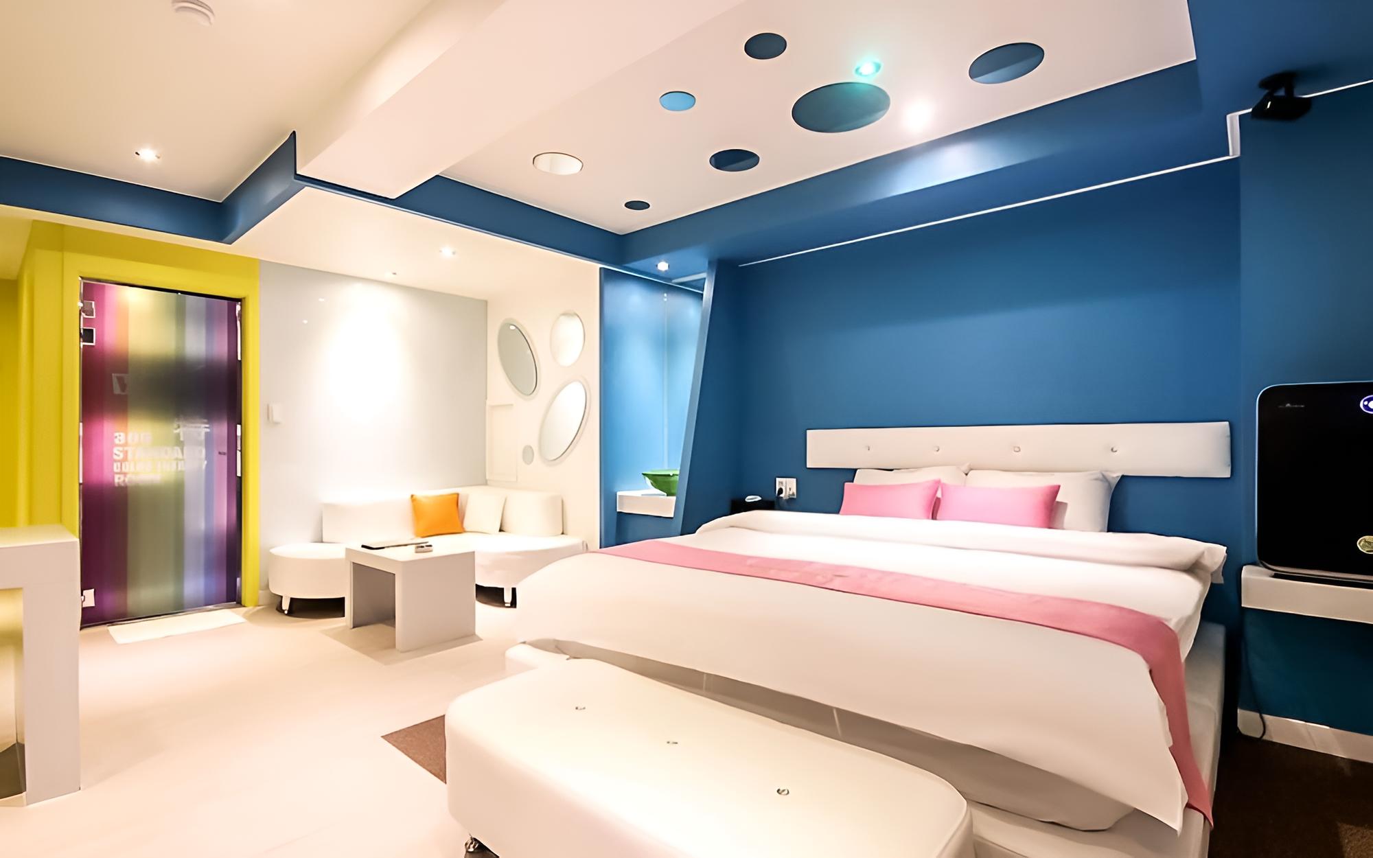 Room (Special Room) - Photo 6