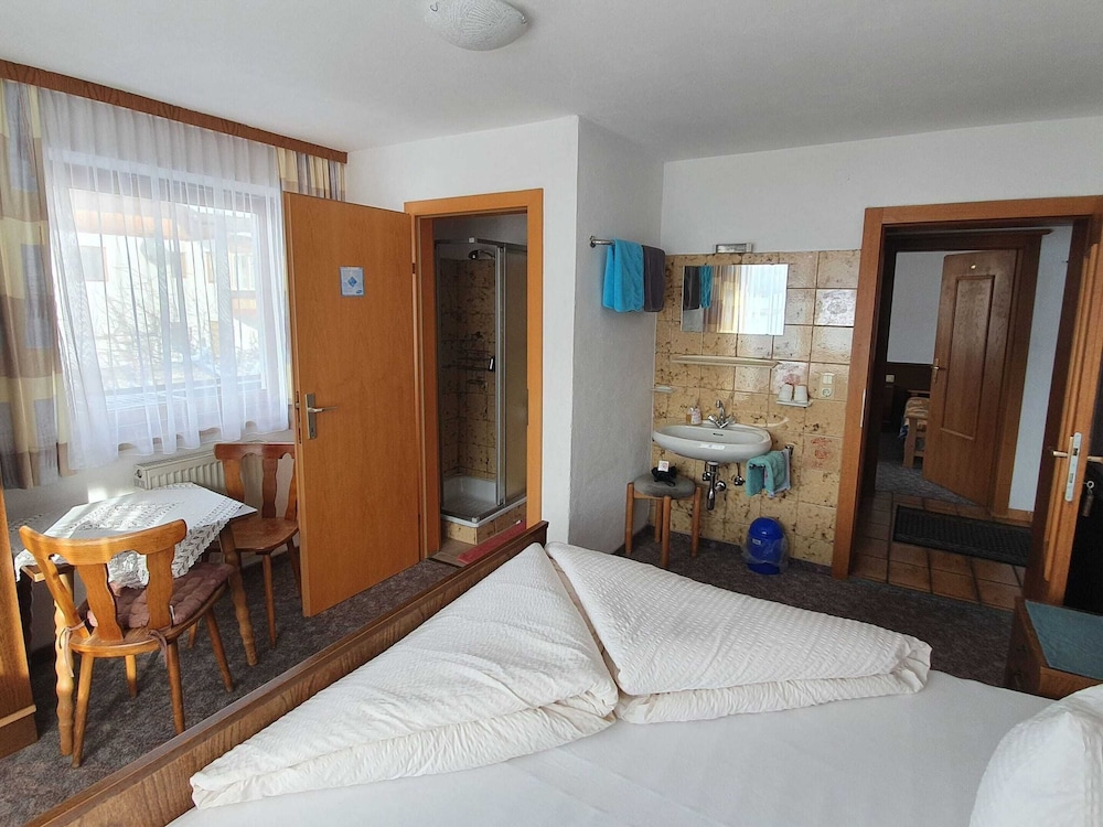 Apartment photo 3