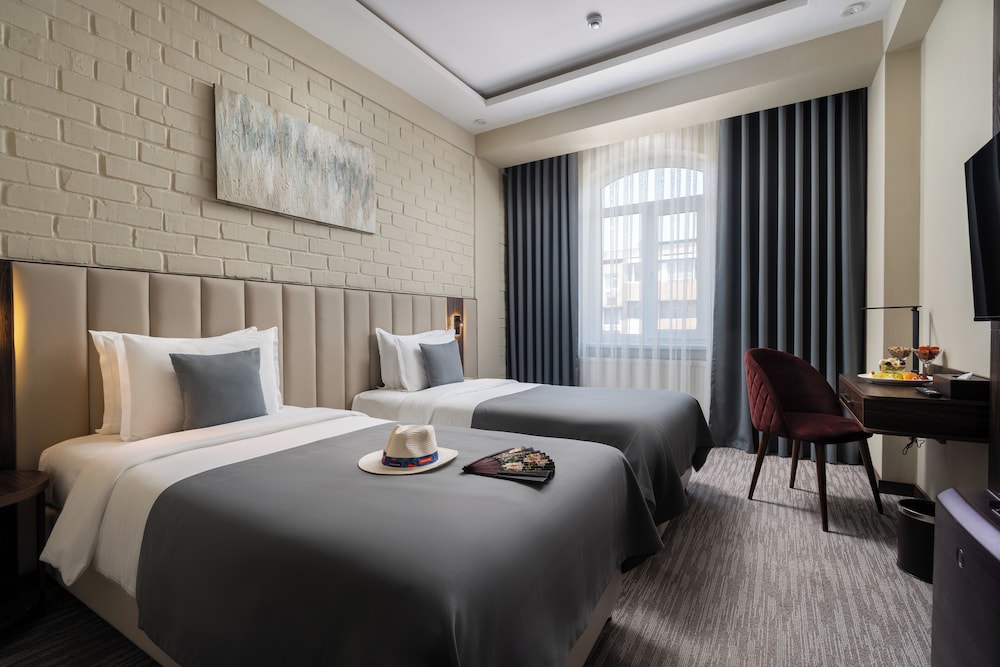 Classic Double or Twin Room - Photo 1