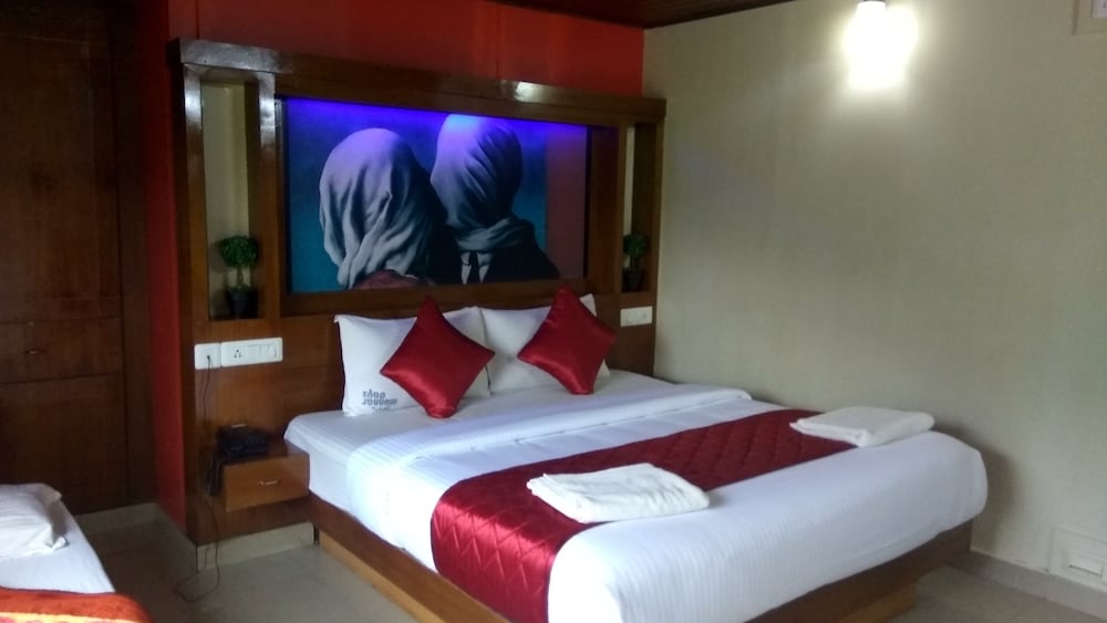 Deluxe Suite photo 1