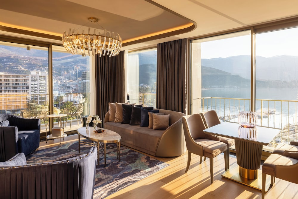Premium Suite Old Town Marina