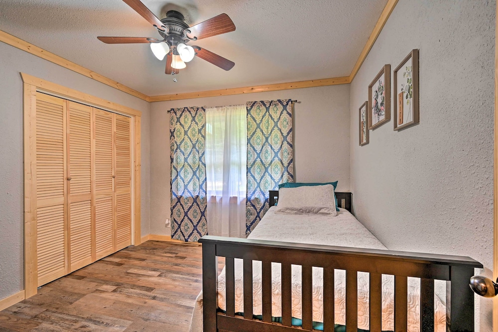 House (4 Bedrooms) photo 2