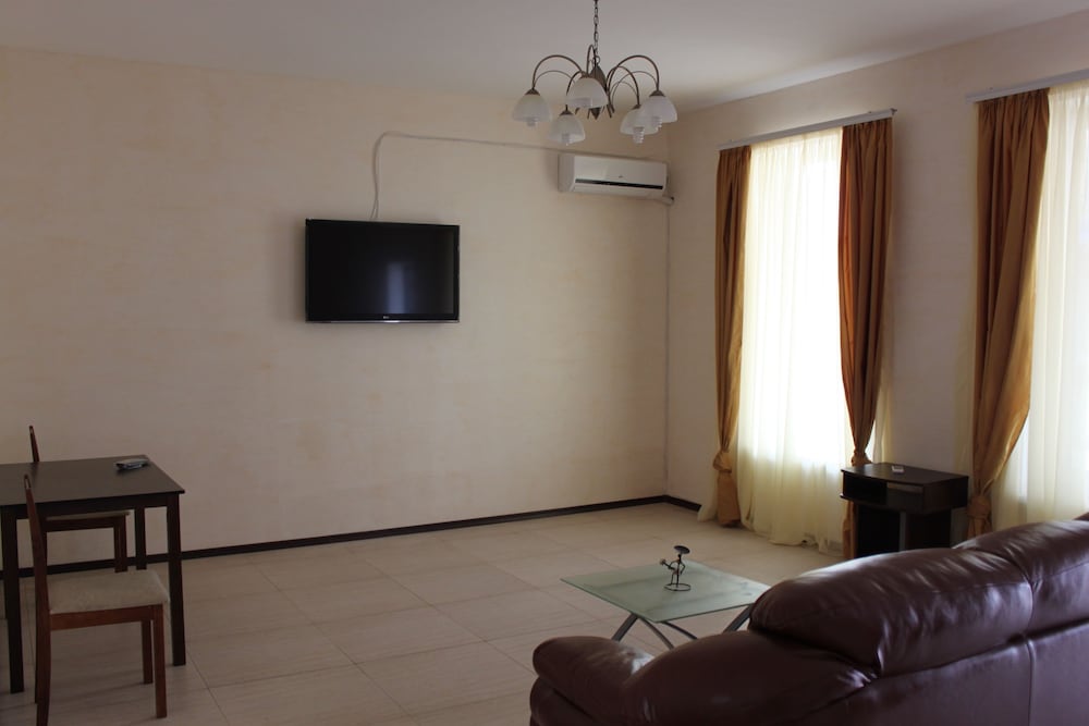 Comfort Suite photo 1