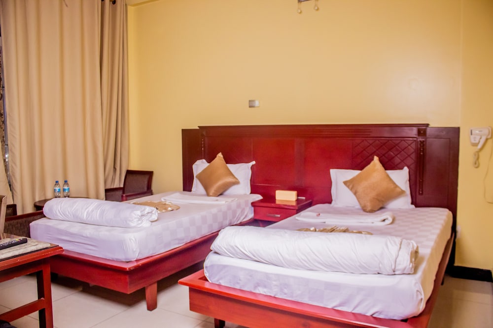 Standard Twin Room, City View photo 3