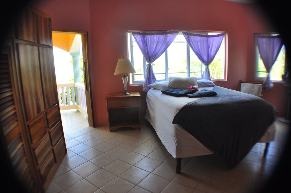 Deluxe Suite, Balcony, Ocean View photo 2
