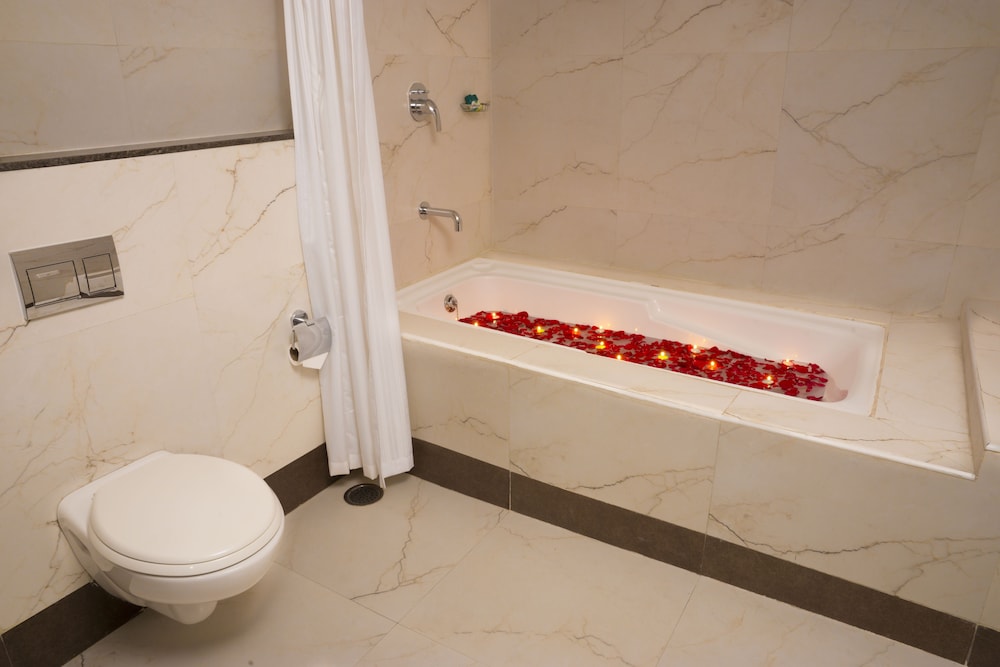Poppys Junior Suite photo 3