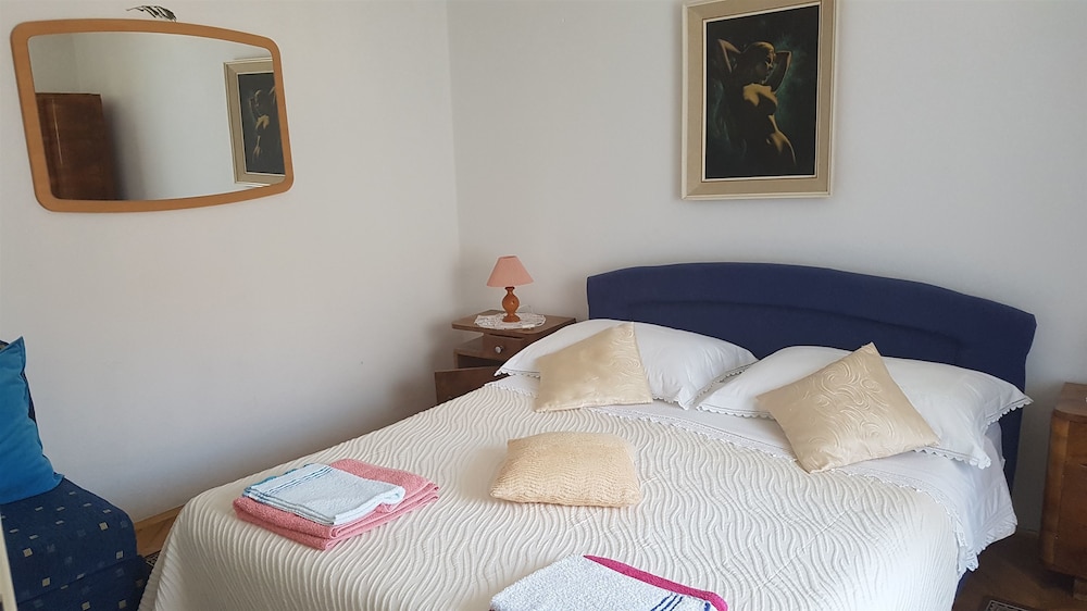 Apartment (A1) photo 1