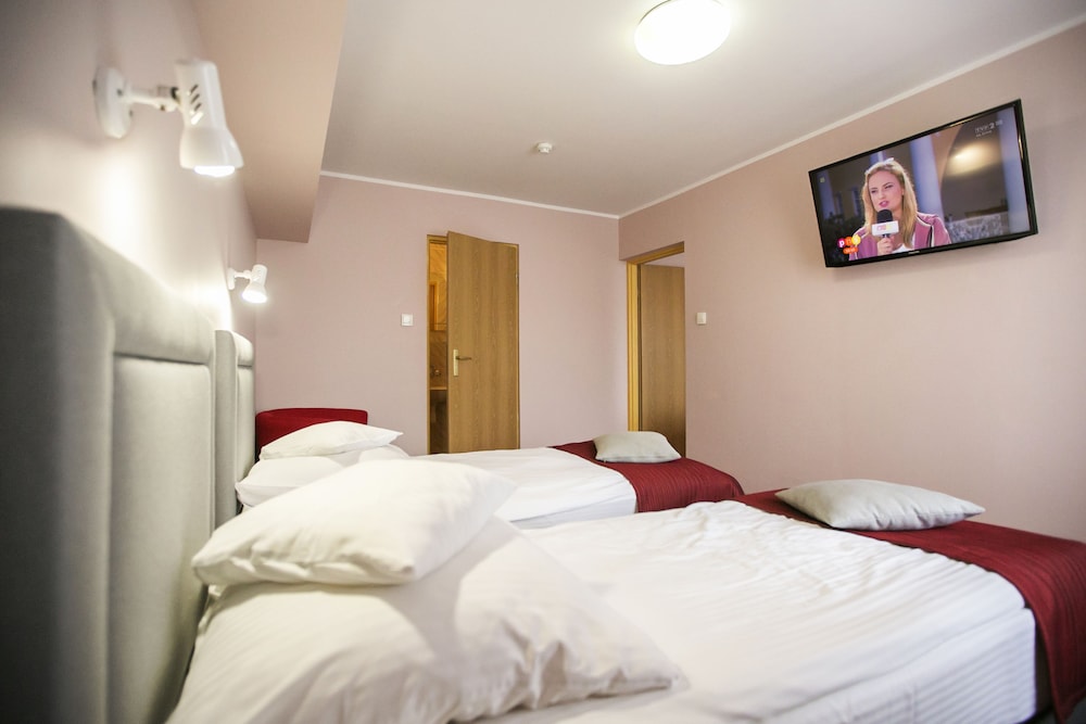 Superior Suite, Multiple Beds, Non Smoking photo 2