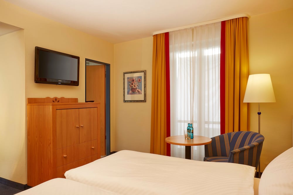 Double Room (Heuberg)