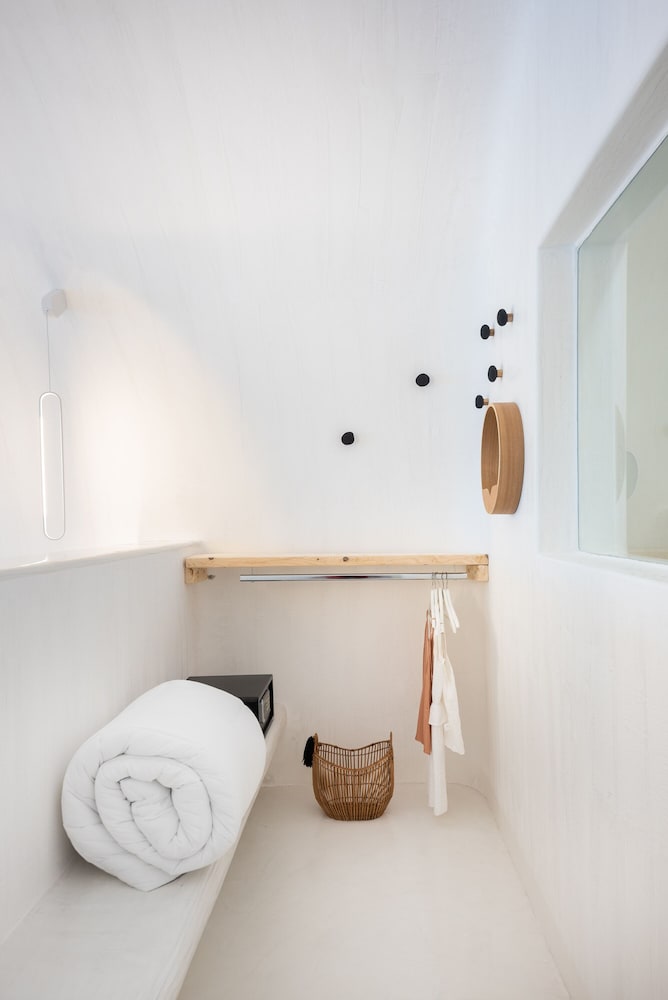 Deluxe Suite with outdoor heated plunge pool with jets (2 pax) photo 2