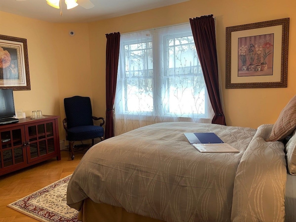 Room, 1 Queen Bed - Photo 2