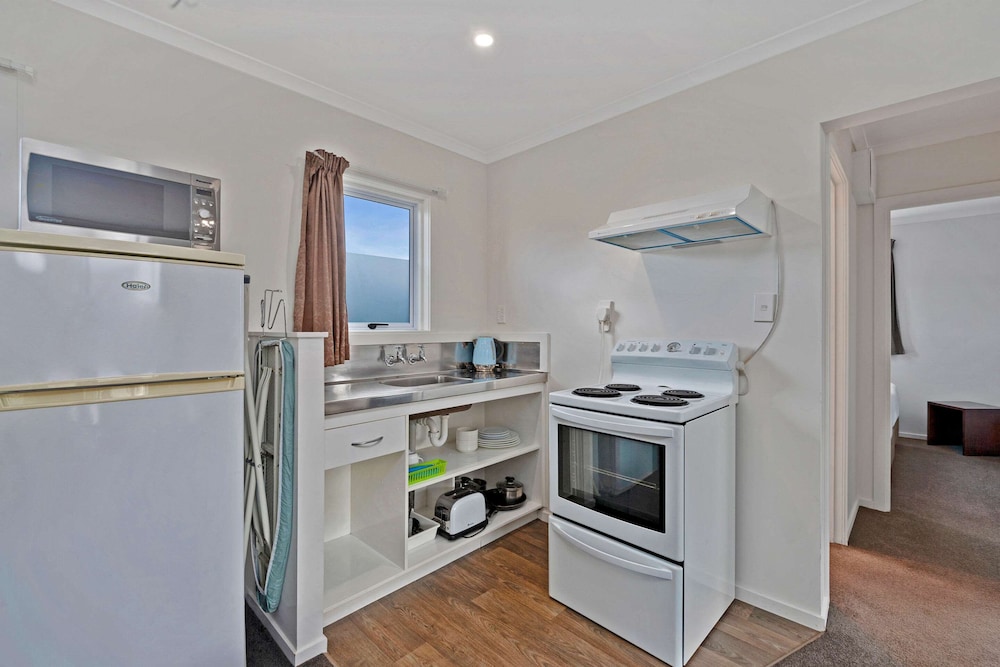 Suite, Multiple Beds, Non Smoking (Upgrade) - Photo 4