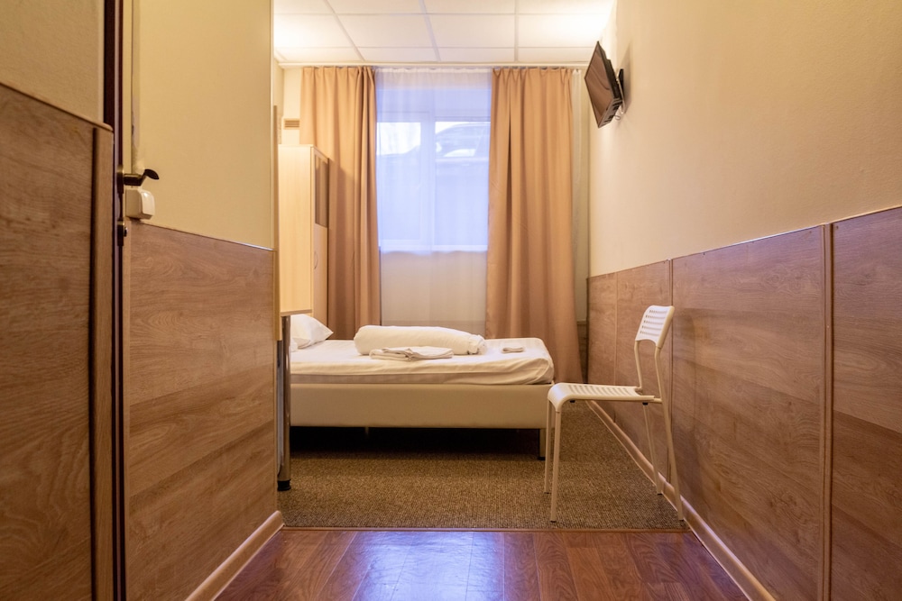 Basic Double or Twin Room photo 2